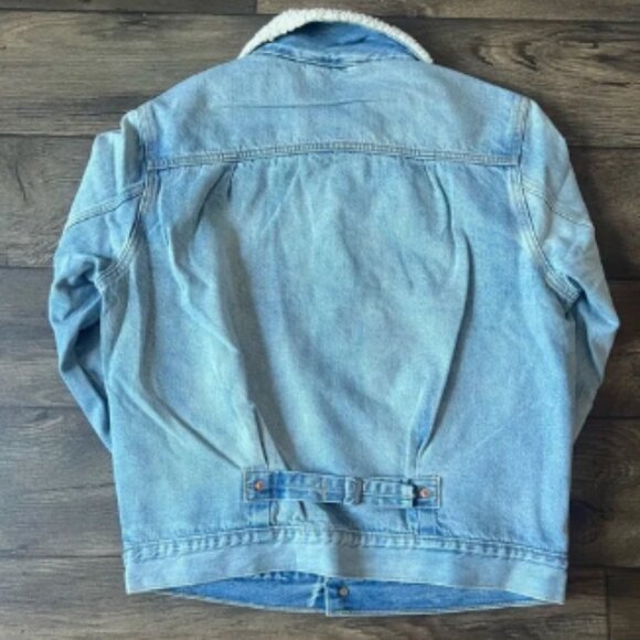 Levi's Men's Western Lined Type I Sherpa Trucker Jacket Light Wash Size Small - Picture 6 of 8